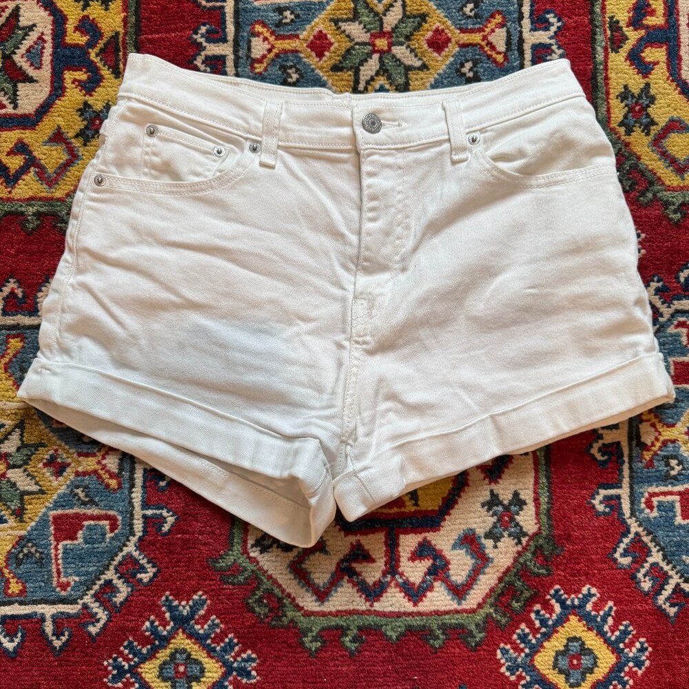 Levi’s White Denim Shorts Rolled Hem Classic Summer